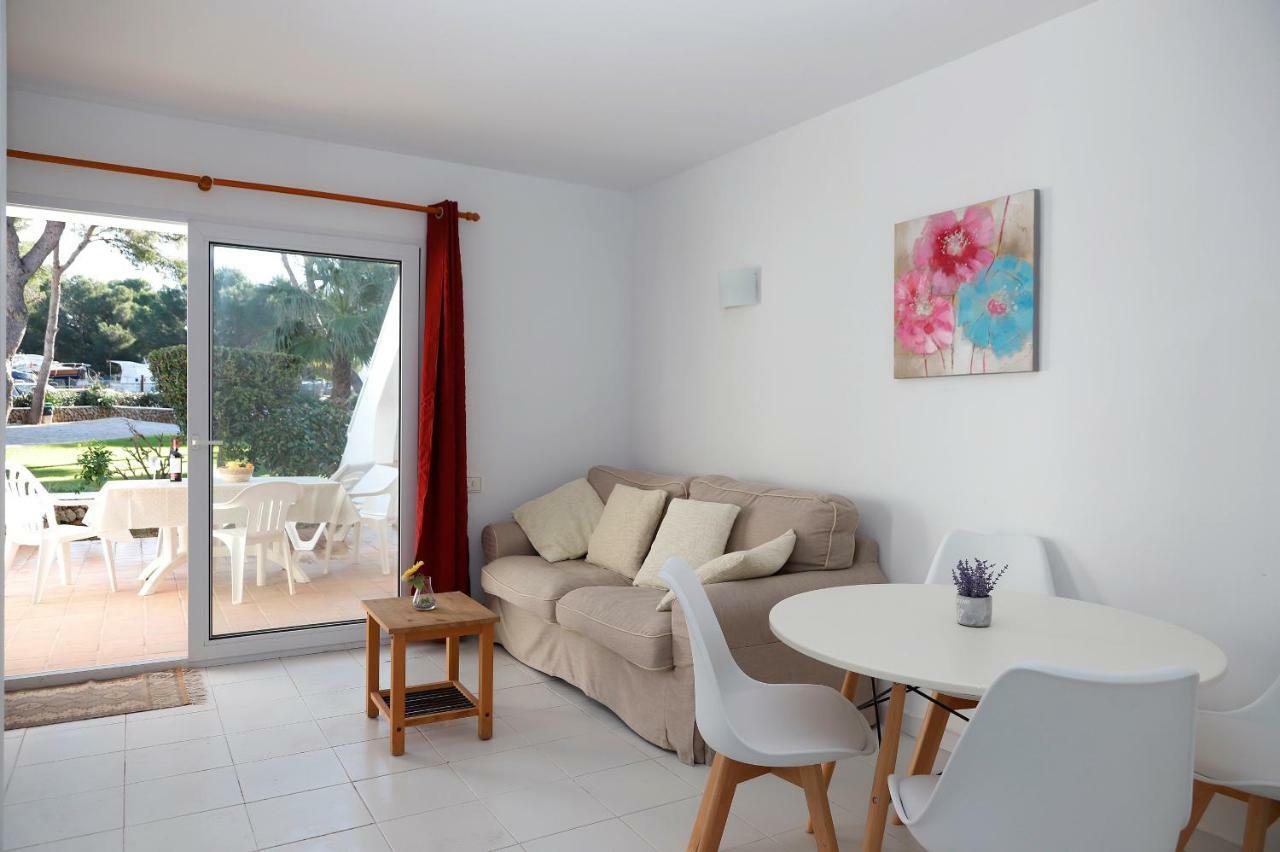 Amanecer En Port D'Addaia Apartment เอสเมร์คาดัล ภายนอก รูปภาพ