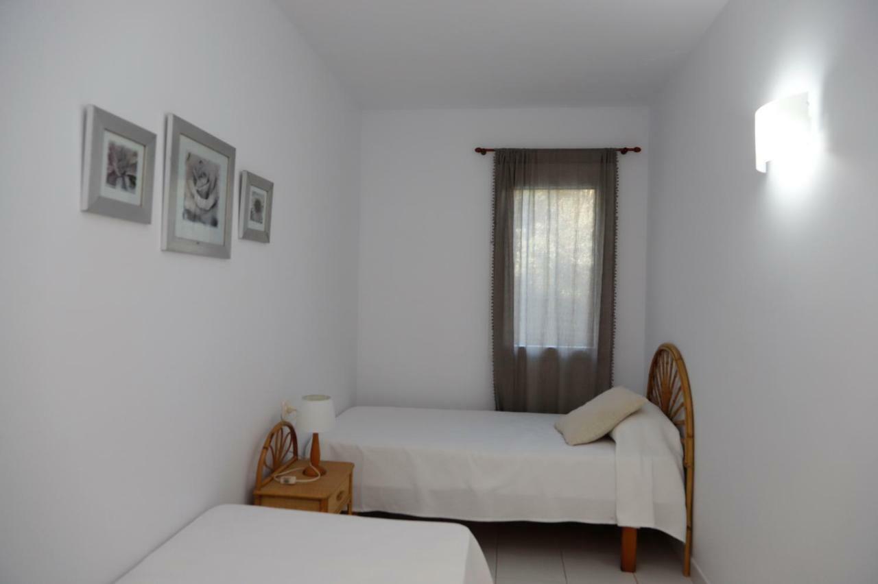 Amanecer En Port D'Addaia Apartment เอสเมร์คาดัล ภายนอก รูปภาพ